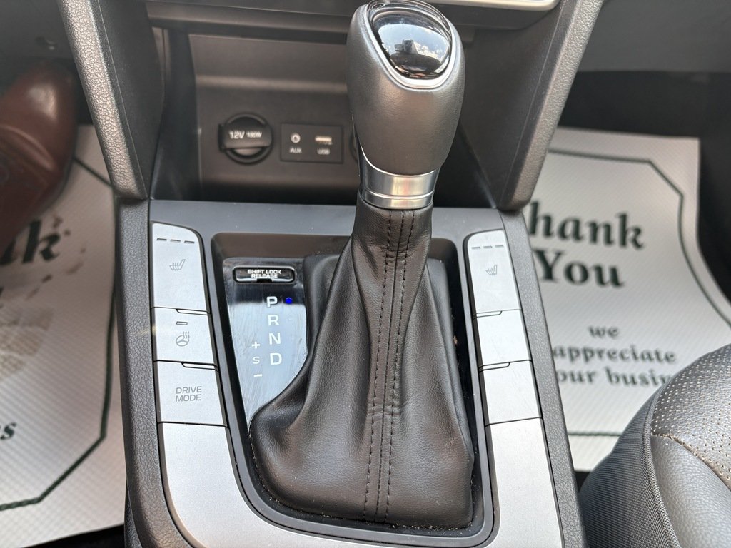 2019 Hyundai Elantra LUXURY   AUTO   LEATHER   CARPLAY   SUNROOF in Oakville, Ontario - 20 - w1024h768px