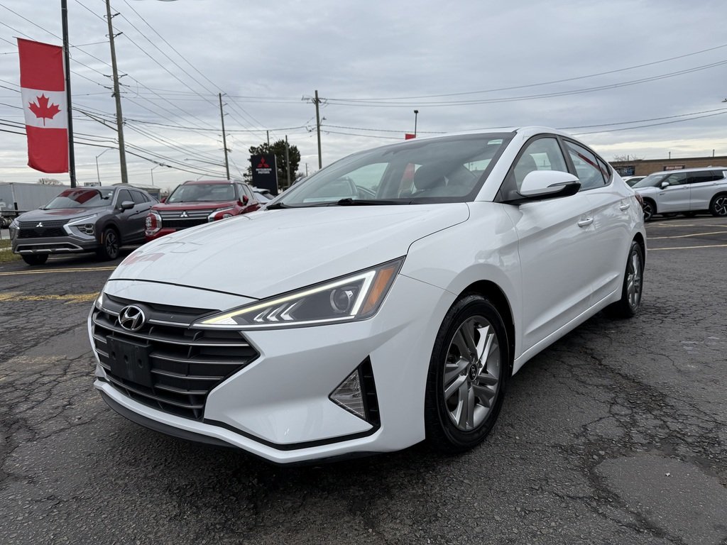2019 Hyundai Elantra PREFEREED   SUNROOF   AUTO   BU CAM   CARPLAY in Oakville, Ontario - 4 - w1024h768px