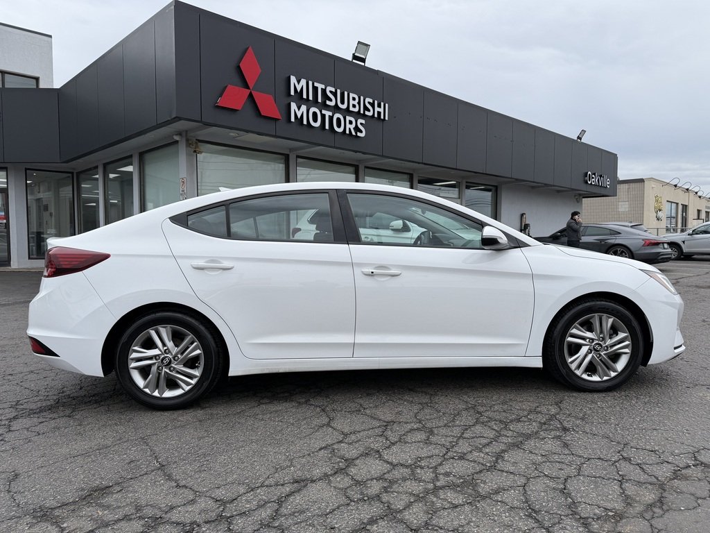 2019 Hyundai Elantra PREFEREED   SUNROOF   AUTO   BU CAM   CARPLAY in Oakville, Ontario - 9 - w1024h768px