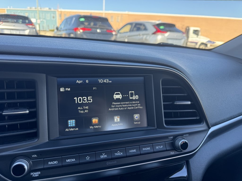 2020  Elantra Preferred IVT   CARPLAY   HTD SEATS   HTD STEER in Oakville, Ontario - 16 - w1024h768px