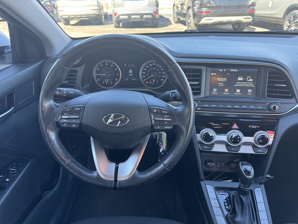 2020  Elantra Preferred IVT   CARPLAY   HTD SEATS   HTD STEER in Oakville, Ontario - 15 - w1024h768px