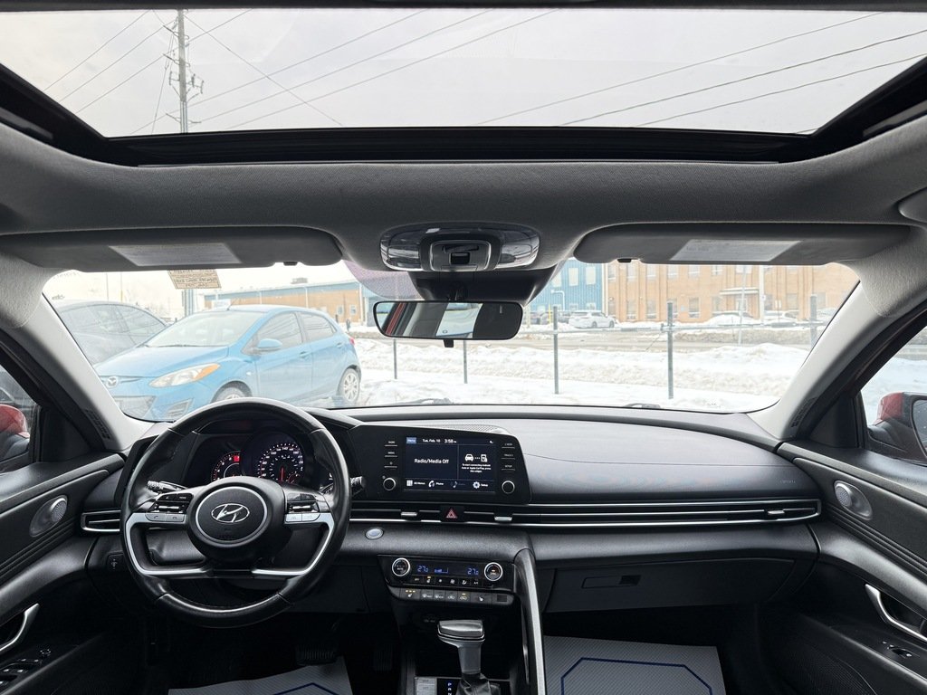 2021 Hyundai Elantra Essential IVT in Oakville, Ontario - 18 - w1024h768px