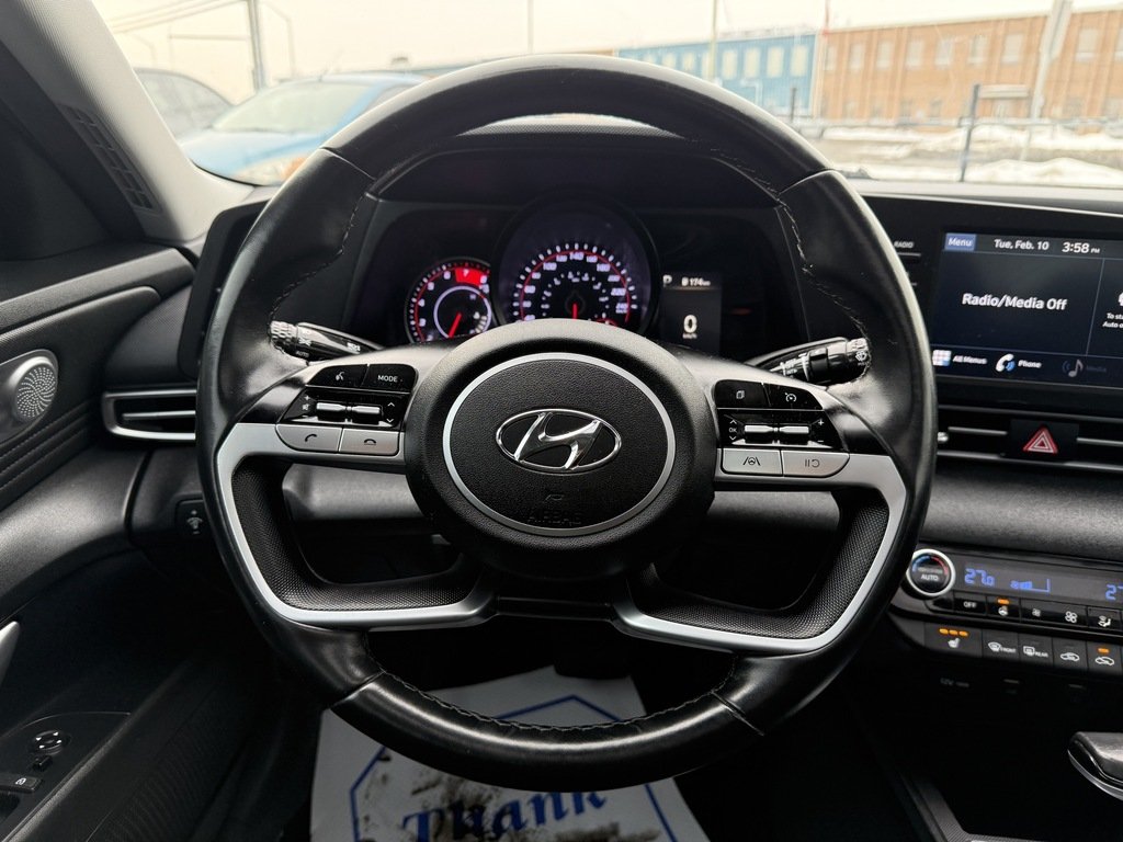 2021 Hyundai Elantra Essential IVT in Oakville, Ontario - 14 - w1024h768px