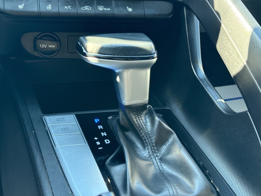 2021 Hyundai ELANTRA Preferred in Oakville, Ontario - 21 - w1024h768px