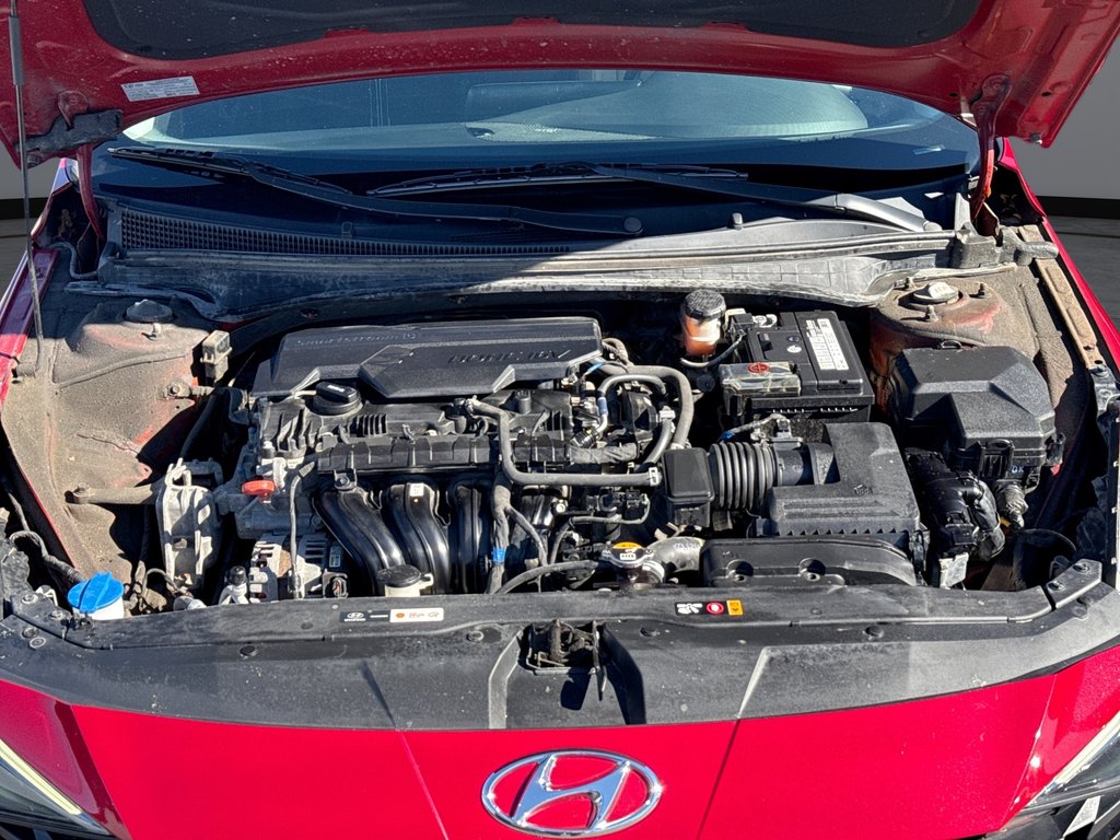 2021 Hyundai ELANTRA Preferred in Oakville, Ontario - 17 - w1024h768px