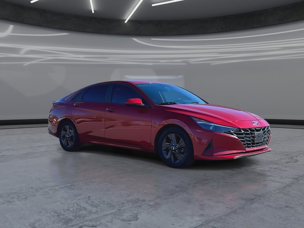 2021 Hyundai ELANTRA Preferred in Oakville, Ontario - 2 - w1024h768px