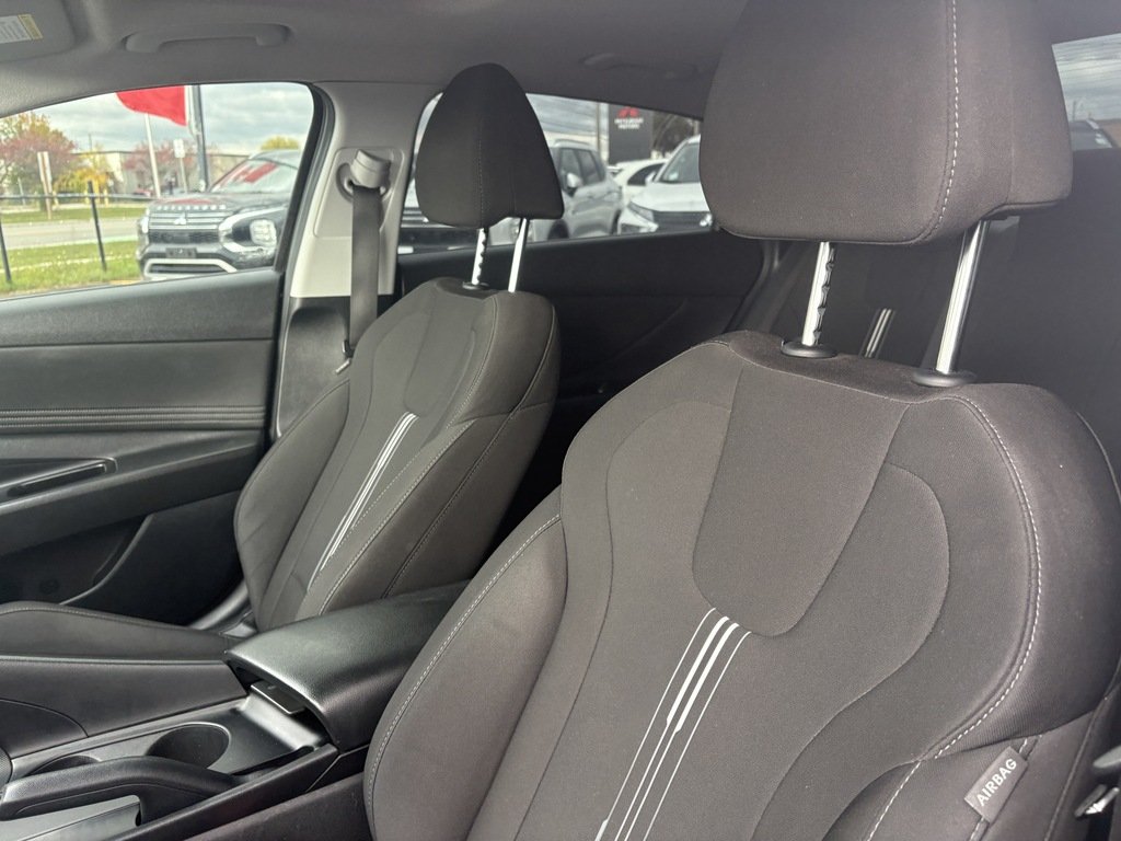 2022 Hyundai Elantra PREFERRED   SUNROOF   CARPLAY   BLIND SPOT in Oakville, Ontario - 12 - w1024h768px