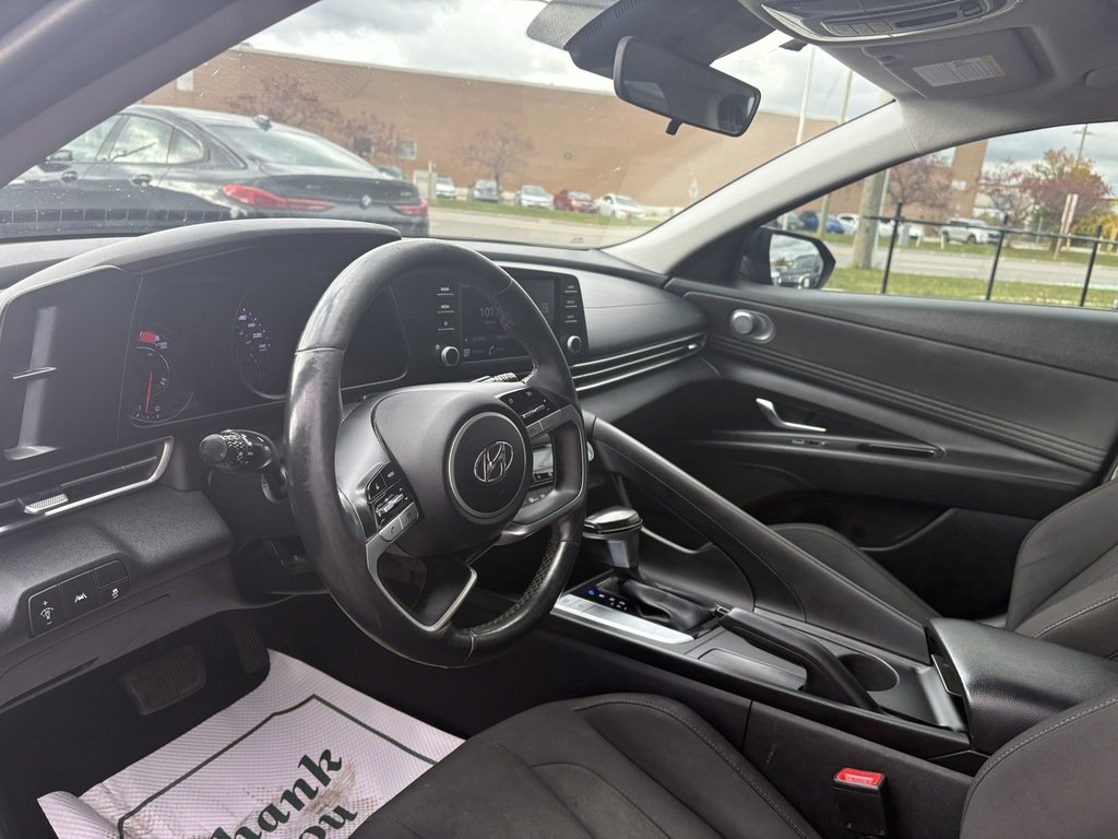 2022 Hyundai Elantra Essential IVT in Oakville, Ontario - 11 - w1024h768px
