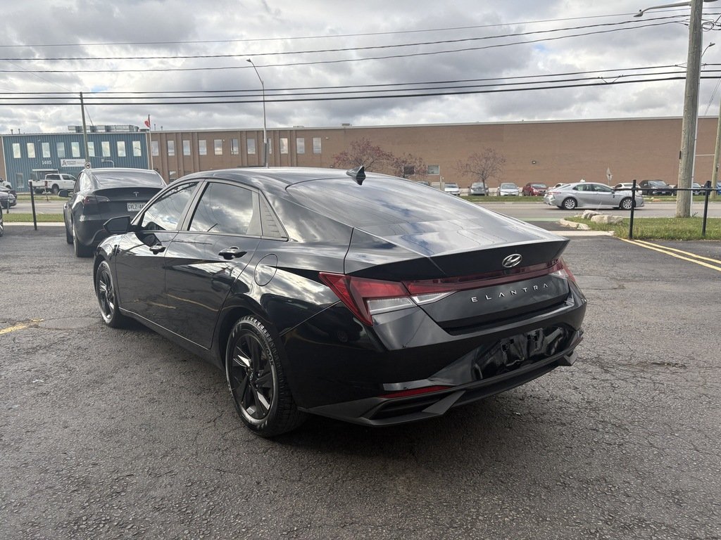 2022 Hyundai Elantra Essential IVT in Oakville, Ontario - 6 - w1024h768px