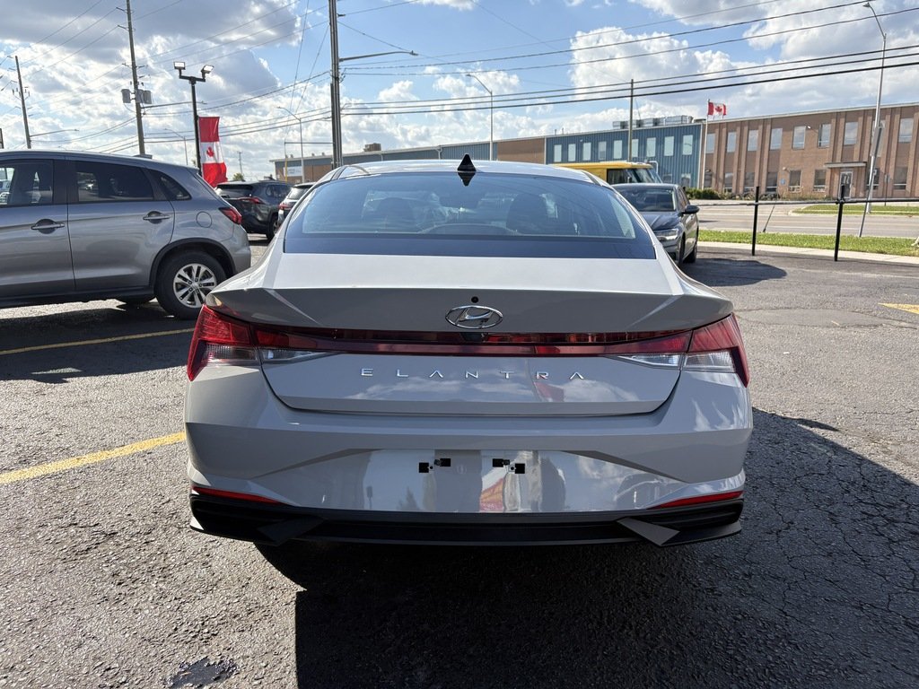 2023 Hyundai Elantra PREFERRED   AUTO   HTD SEATS/STEERING   CARPLAY in Oakville, Ontario - 7 - w1024h768px