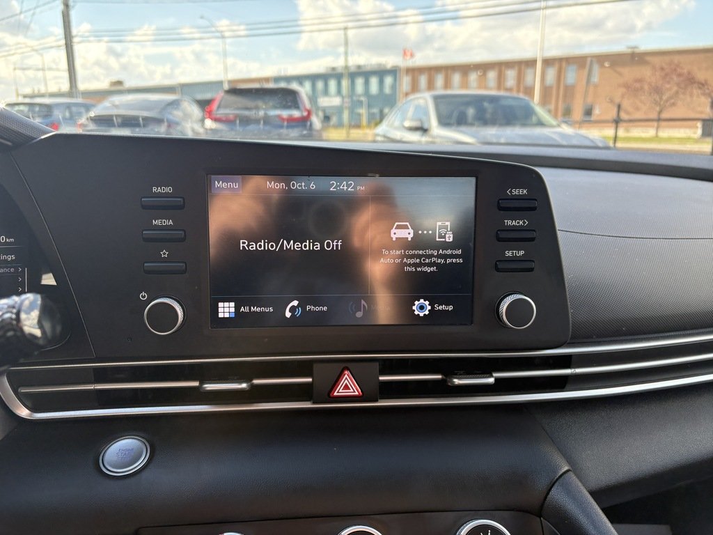 2023 Hyundai Elantra PREFERRED   AUTO   HTD SEATS/STEERING   CARPLAY in Oakville, Ontario - 16 - w1024h768px
