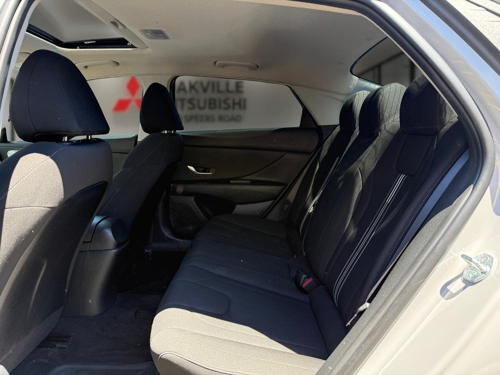 2023 Hyundai Elantra PREFERRED   SUNROOF   HTD SEATS   CARPLAY in Oakville, Ontario - 19 - w1024h768px