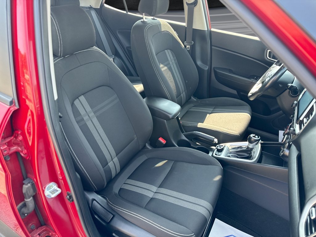 2022 Hyundai Venue Preferred in Oakville, Ontario - 24 - w1024h768px
