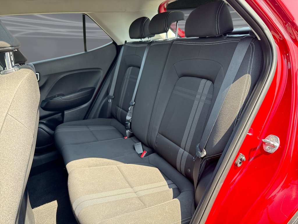 2022 Hyundai Venue Preferred in Oakville, Ontario - 23 - w1024h768px