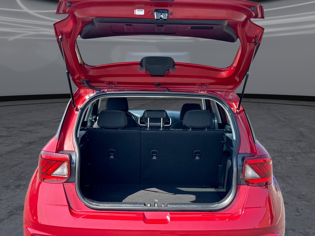 2022 Hyundai Venue Preferred in Oakville, Ontario - 19 - w1024h768px