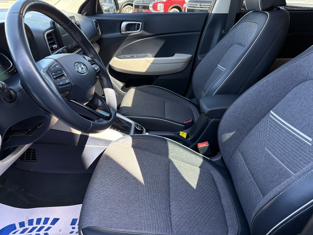 2023 Hyundai Venue ULTIMATE   DENIM INTERIOR   SUNROOF   CARPLAY in Oakville, Ontario - 12 - w1024h768px