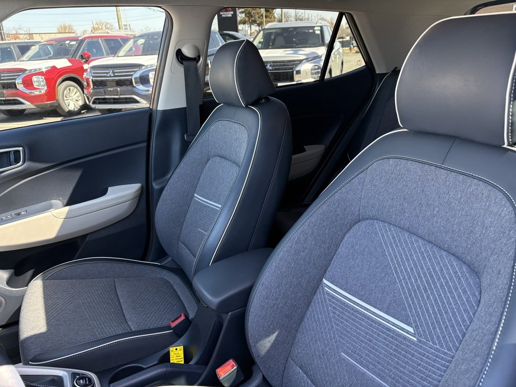 2023 Hyundai Venue ULTIMATE   DENIM INTERIOR   SUNROOF   CARPLAY in Oakville, Ontario - 11 - w1024h768px