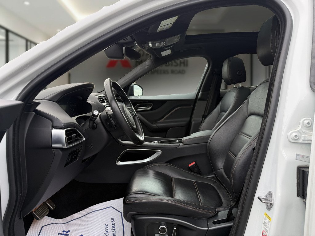 2019 Jaguar F-Pace PRESTIGE   AWD   PANO   HTD SEATS   LOW KM in Oakville, Ontario - 11 - w1024h768px