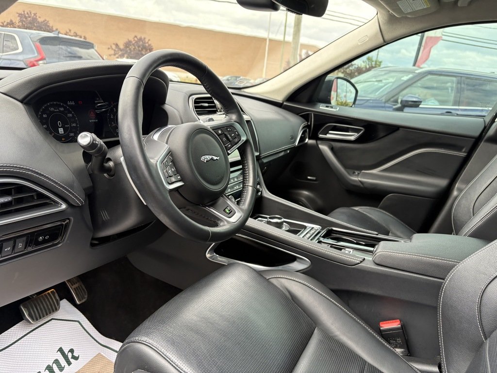 2020 Jaguar F-PACE R-SPORT   AWD   MERIDIAN   NAV   CARPLAY   PANO in Oakville, Ontario - 15 - w1024h768px