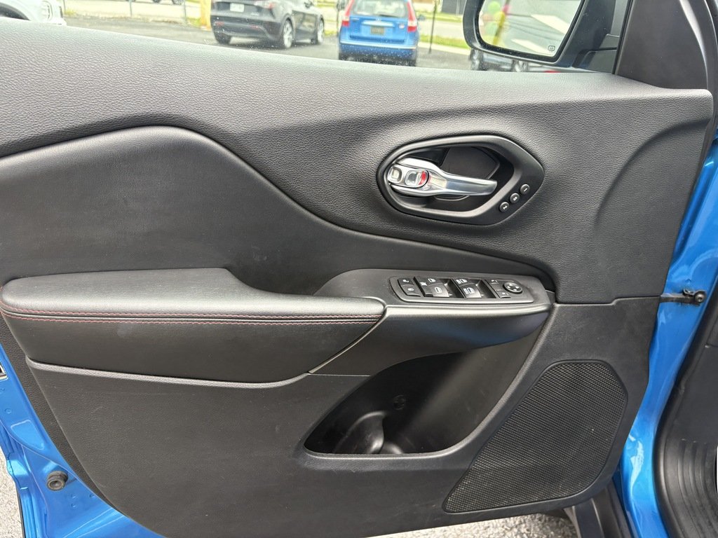 2021 Jeep Cherokee TRAILHAWK ELITE   AWD   LTHR   PANO   HTD/VNT in Oakville, Ontario - 10 - w1024h768px