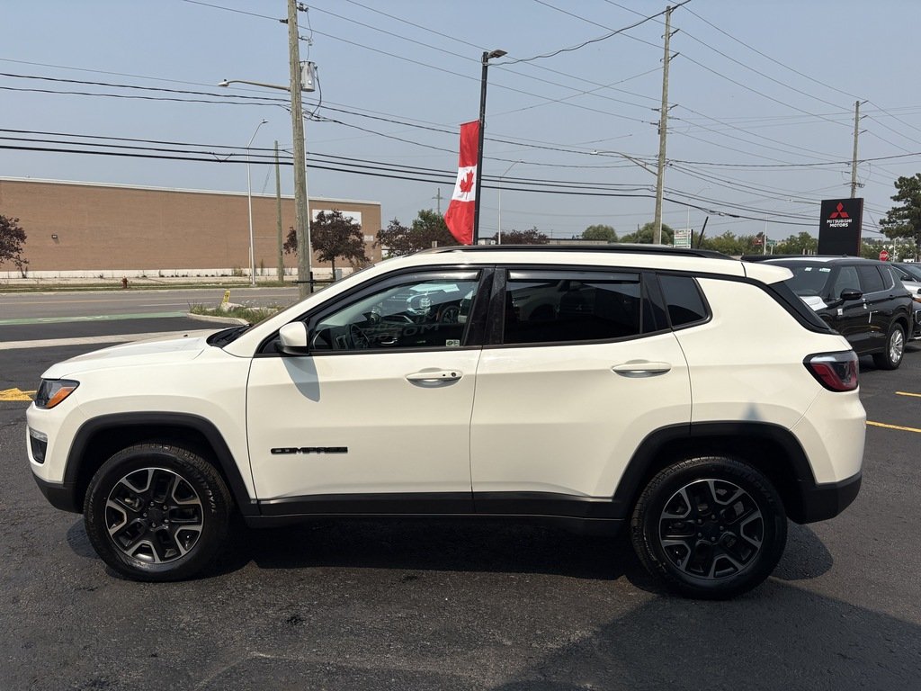 2020 Jeep Compass 4x4 Sport in Oakville, Ontario - 5 - w1024h768px