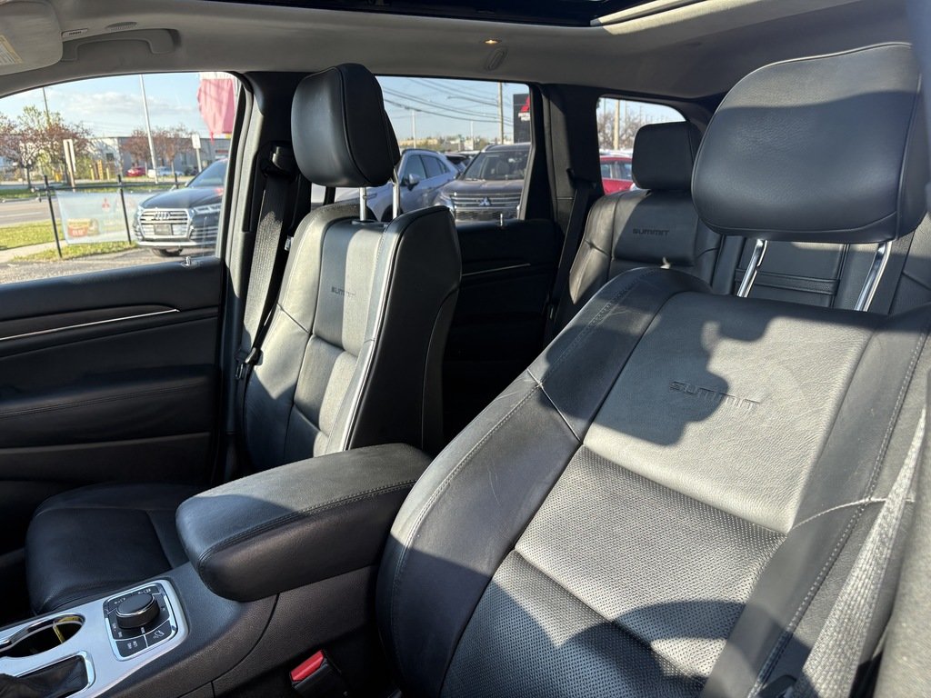 2018 Jeep Grand Cherokee SUMMIT   4x4   PANO   HTD/VNT SEATS   PANO in Oakville, Ontario - 15 - w1024h768px