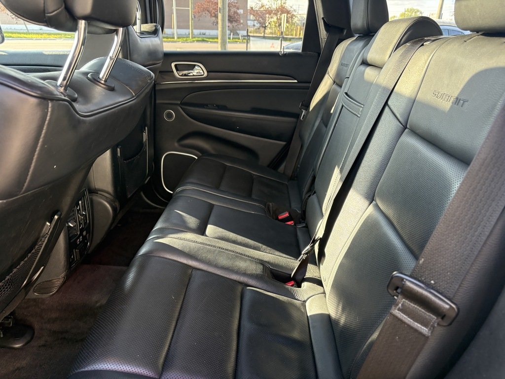 2018 Jeep Grand Cherokee SUMMIT   4x4   PANO   HTD/VNT SEATS   PANO in Oakville, Ontario - 25 - w1024h768px