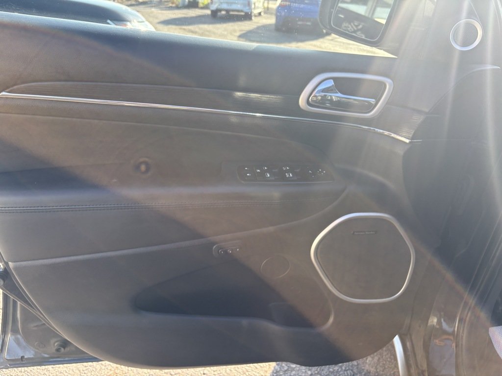 2018 Jeep Grand Cherokee SUMMIT   4x4   PANO   HTD/VNT SEATS   PANO in Oakville, Ontario - 11 - w1024h768px
