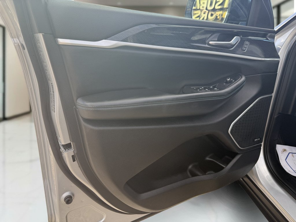2022 Jeep Grand Cherokee Trailhawk in Oakville, Ontario - 10 - w1024h768px
