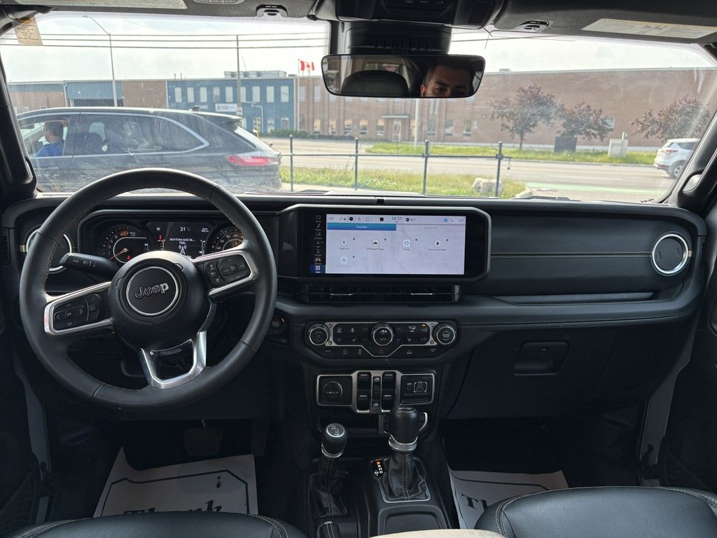 2024 Jeep Wrangler SAHARA   4X4   LEATHER   NAV   HTD SEATS/STEERING in Oakville, Ontario - 22 - w1024h768px