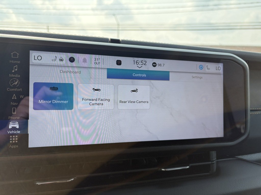 2024 Jeep Wrangler 4xe Sahara 4 Door 4x4 in Oakville, Ontario - 17 - w1024h768px