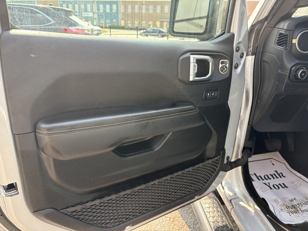 2024 Jeep Wrangler SAHARA   4X4   LEATHER   NAV   HTD SEATS/STEERING in Oakville, Ontario - 10 - w1024h768px