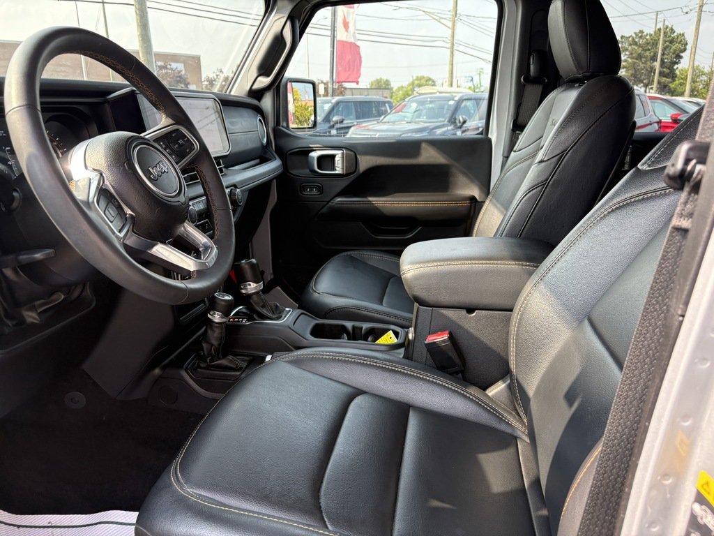2024 Jeep Wrangler SAHARA   4X4   LEATHER   NAV   HTD SEATS/STEERING in Oakville, Ontario - 11 - w1024h768px