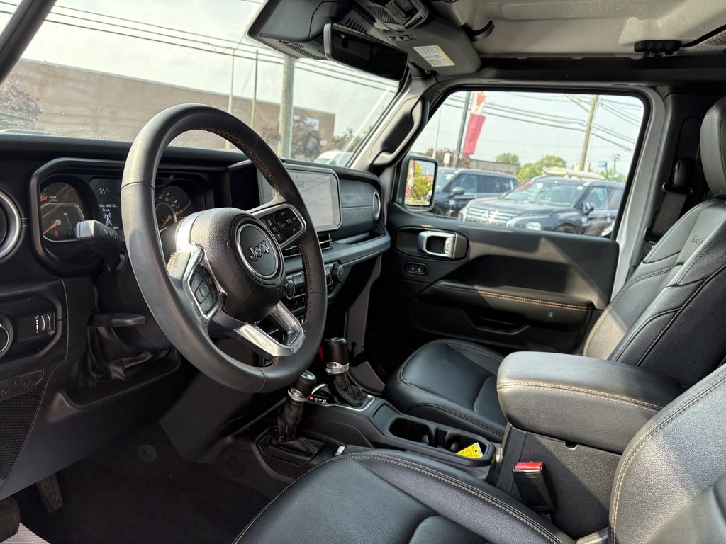 2024 Jeep Wrangler SAHARA   4X4   LEATHER   NAV   HTD SEATS/STEERING in Oakville, Ontario - 12 - w1024h768px