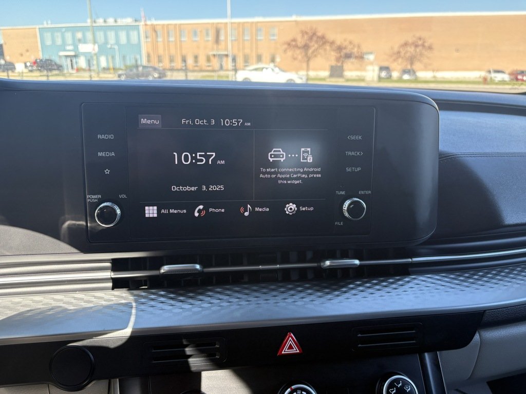 2023 Kia Carnival LX   8 PASS   CARPLAY   BU CAM   LANE DEPRT in Oakville, Ontario - 16 - w1024h768px