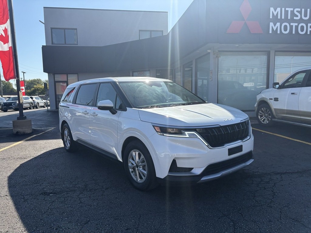 2023 Kia Carnival BACK UP CAM   PUSH BUTTON START   PARKING SENSOR in Oakville, Ontario - 2 - w1024h768px