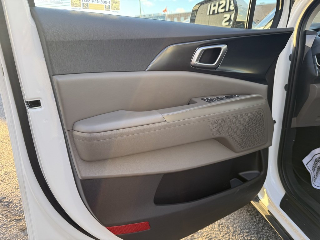 2025 Kia Carnival LX   BU CAM   CARPLAY   8 PASS   LANE DEPART in Oakville, Ontario - 13 - w1024h768px