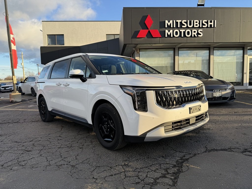 2025 Kia Carnival LX   BU CAM   CARPLAY   8 PASS   LANE DEPART in Oakville, Ontario - 2 - w1024h768px