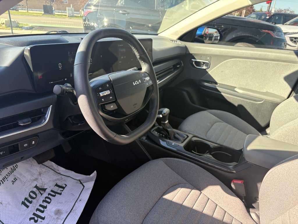 2025 Kia K4 EX   HTD SEATS/STEERING   BU CAM   CARPLAY in Oakville, Ontario - 12 - w1024h768px
