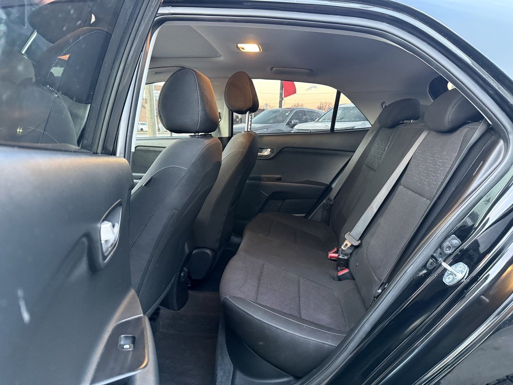 2022 Kia Rio 5-door EX PREMIUM   SUNROOF   CARPLAY   HTD SEATS in Oakville, Ontario - 20 - w1024h768px