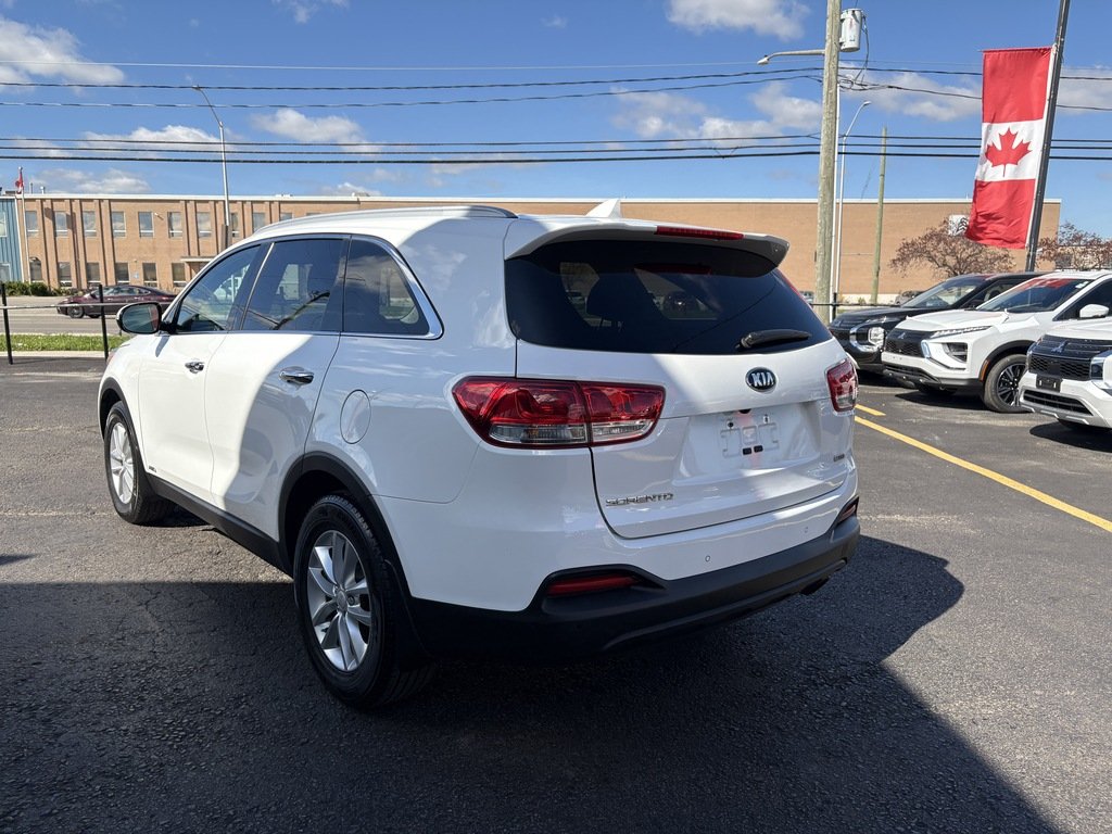 2017 Kia Sorento LX   AWD   BU CAM   CARPLAY   HTD SEATS in Oakville, Ontario - 6 - w1024h768px