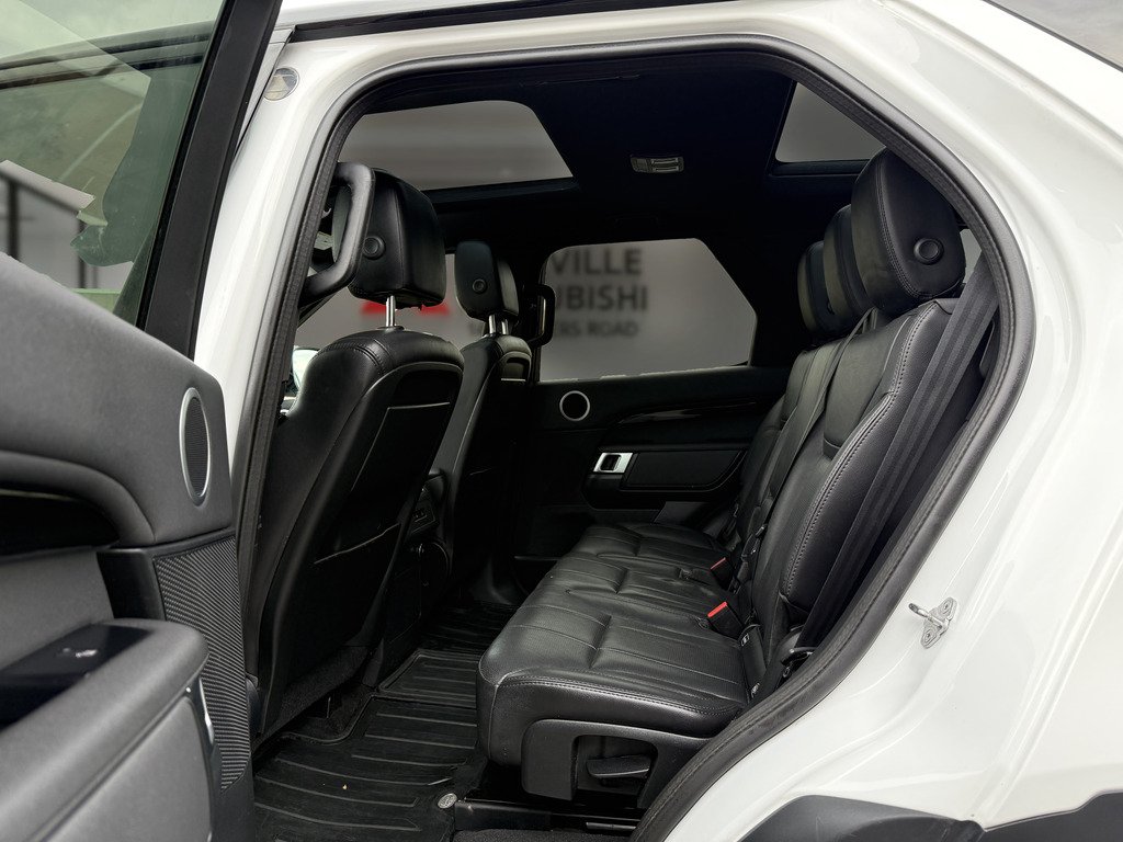 2020 Land Rover Discovery DIESEL   PANO   NAV   MERIDIAN   HTD SEATS in Oakville, Ontario - 20 - w1024h768px