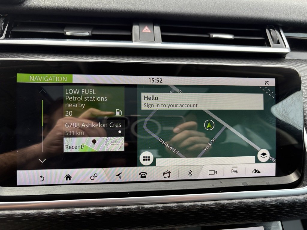 2018 Land Rover Range Rover Velar P380   S   PANO   NAV   CARPLAY   MERIDIAN in Oakville, Ontario - 18 - w1024h768px