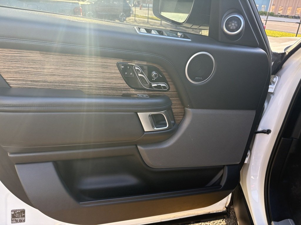 2019 Land Rover Range Rover TD6 DIESEL   PANO ROOF   20 WHEELS   POWER TAIL L in Oakville, Ontario - 10 - w1024h768px