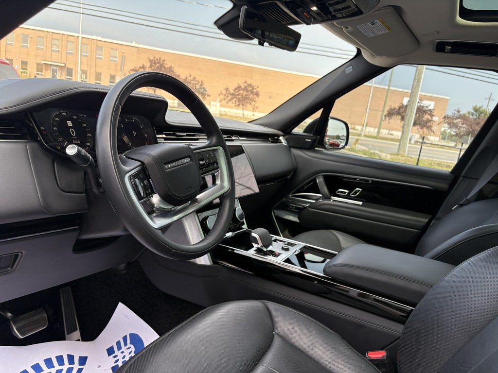 2023 Land Rover Range Rover P400   SE   CLEAN CARFAX   PANO in Oakville, Ontario - 13 - w1024h768px