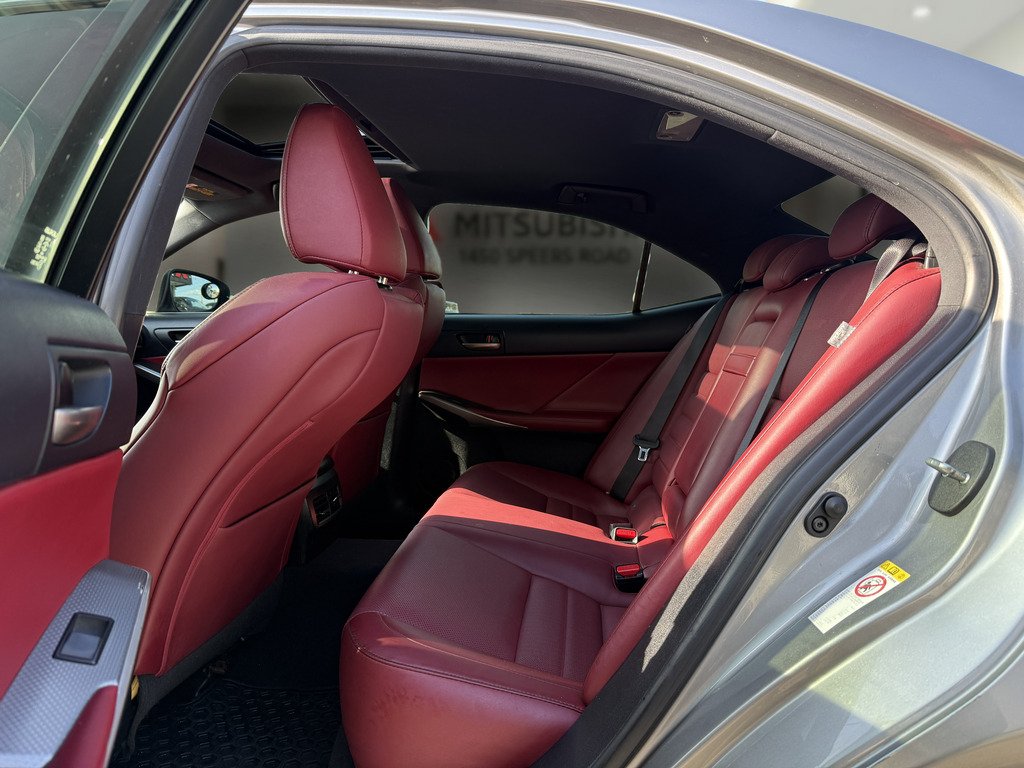 2017 Lexus IS 300 AWD   F-SPORT   RED INTERIOR   SUNROOF in Oakville, Ontario - 19 - w1024h768px