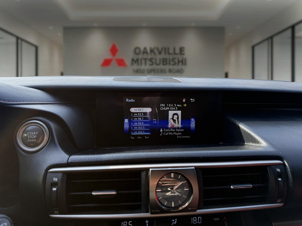 2017 Lexus IS 300 AWD   F-SPORT   RED INTERIOR   SUNROOF in Oakville, Ontario - 17 - w1024h768px
