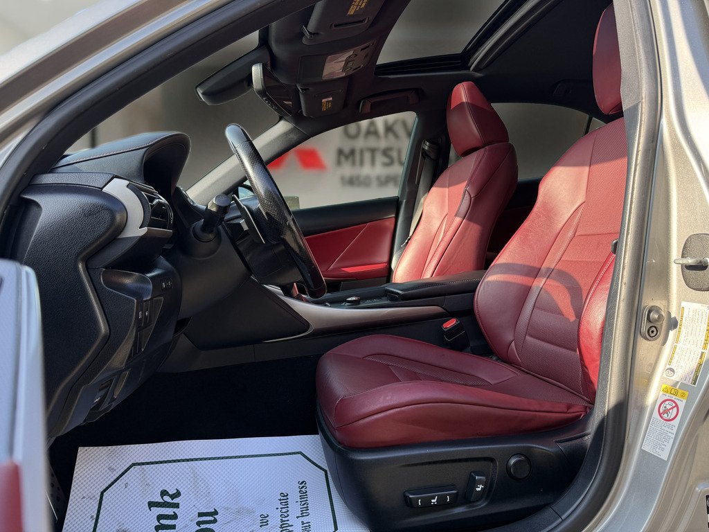 2017 Lexus IS 300 AWD   F-SPORT   RED INTERIOR   SUNROOF in Oakville, Ontario - 11 - w1024h768px