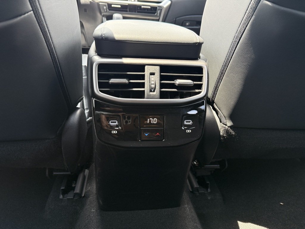2026 Lexus RX 350H   AWD   LEATHER   PANO   LOW KM in Oakville, Ontario - 19 - w1024h768px