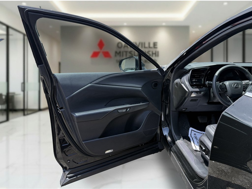 2026 Lexus RX 350H   AWD   LEATHER   PANO   LOW KM in Oakville, Ontario - 10 - w1024h768px